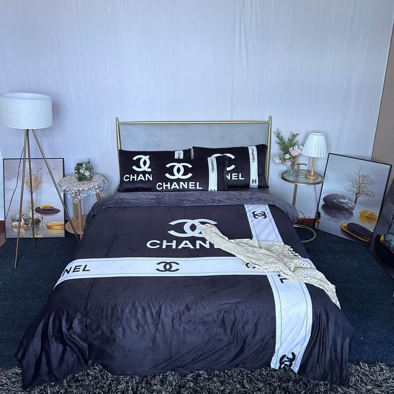 Chanel 2.0x2.3m 44